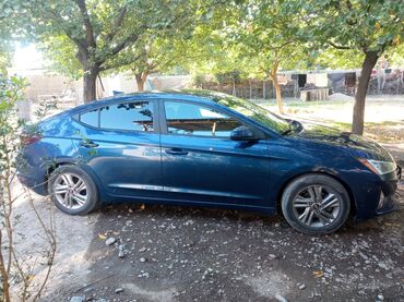 Hyundai: Hyundai Elantra: 2018 г., 2 л, Автомат, Бензин