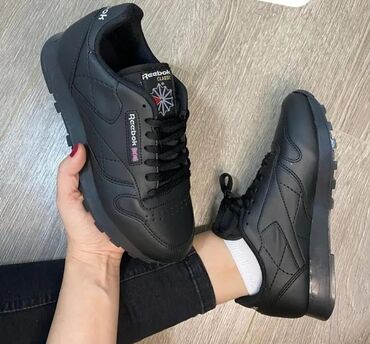 reebok classic 37: Reebok classic patike ekokoža bele i crne Novo Brojevi 36 do 46 fb