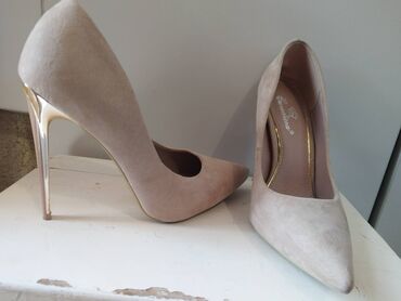 guess salonke akcija: Pumps, 38