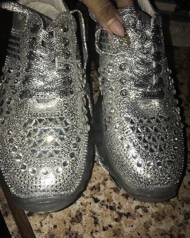 Women's Sneakers and athletic shoes: Ölçü: 37, rəng - Gümüşü, Yeni — 16