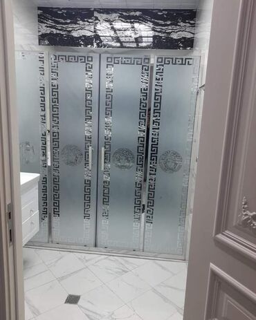 Duş kabinaları, arakəsmələr: Yeni Arakəsmə, Pulsuz çatdırılma — 29