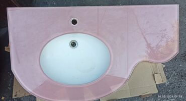 ремонт ванна: Продаю раковину для ванной, стекло столешница 2 см длиной 110 см