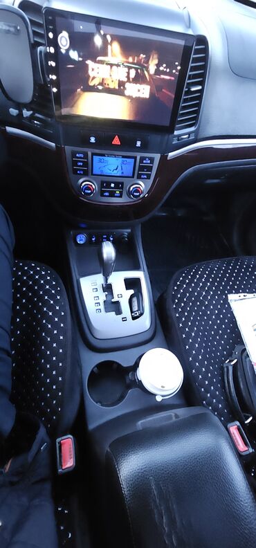 Hyundai: Hyundai Santa Fe: 2010 г., 2.2 л, Типтроник, Дизель, Кроссовер — 8