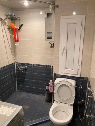 Uzunmüddətli kirayə mənzillər: Binəqədi rayonu,9 mkr,Üzeyir şadlıq sarayı ilə üzbəüz,2 otaqlı — 9