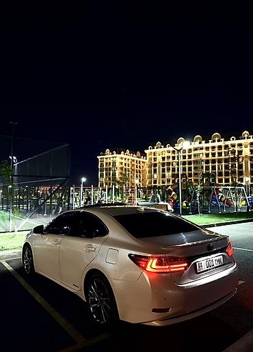 140 280: Lexus ES: 2016 г., 2.5 л, Вариатор, Гибрид, Седан — 10