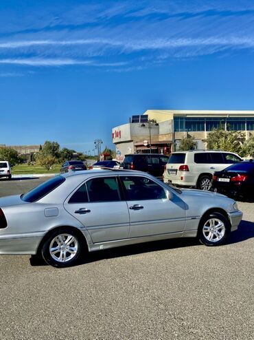 Mercedes-Benz: Mercedes-Benz C 280: 2.8 l | 1996 il Sedan — 5