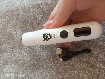 Био-туалеты и наполнители: Ağ rəngdə, USB kabel ilə təchiz olunmuş, kiçik ölçülü, tutmaq üçün