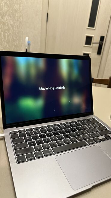 Apple MacBook: İşlənmiş Apple MacBook, 13.3 ", Intel Core i3, 256 GB, Pulsuz çatdırılma