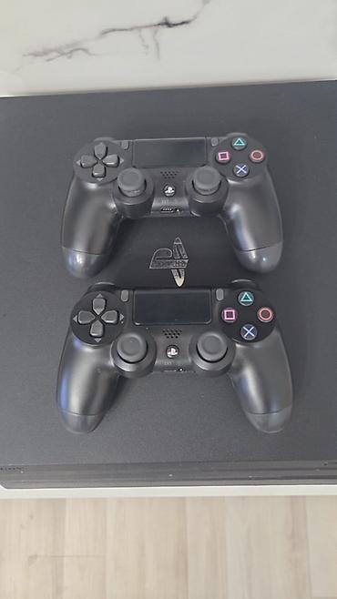 sony playstation 4 500gb: Məhsul: Sony PlayStation 4 Pro oyun konsolu + 2 ədəd DualShock — 1