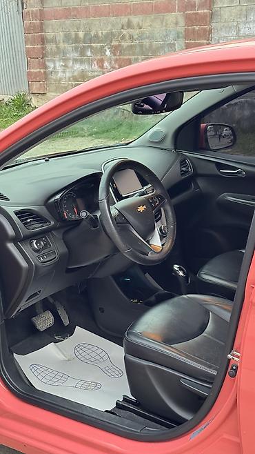 Chevrolet: Chevrolet Spark: 2017 г., 1 л, Автомат, Бензин — 5