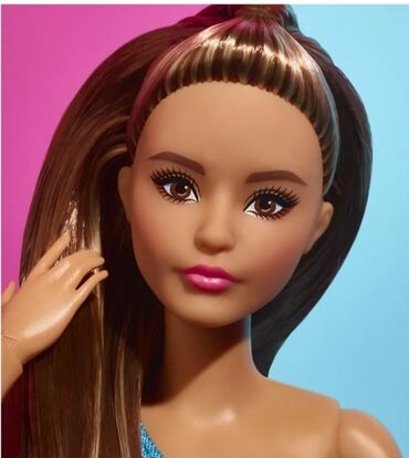 футболка с единорогом: Кукла Барби Лукс, новая, из США, шарнирная, с подставкой, Barbie