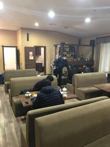 Kommersiya daşınmaz əmlakının satışı: Qarayev metrosu yaxınlığında 234 kv sənədi çıxarış olan 2 mərtəbəli — 8