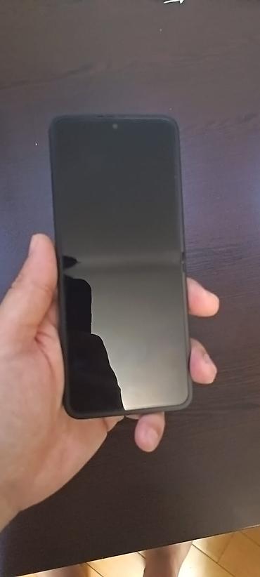açılıb bağlanan telefonlar: Samsung Galaxy Z Flip7 FE, 256 GB, rəng - Qara, Barmaq izi — 7