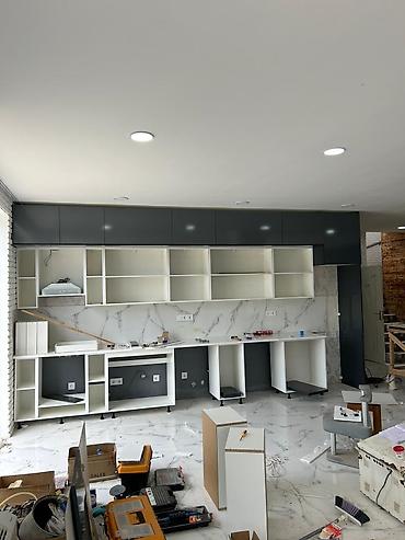 Sifarişlə mətbəx mebeli: Sifarişlə mətbəx dəsti, Özü çəkən petlələr, Mat laminat, Kredit var, Pulsuz çatdırılma — 4