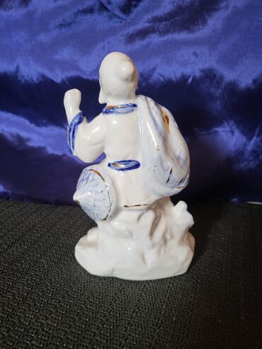 Figurice i makete: Porcelanska nova,vintaz figura kineski mudrac. Figura na lalafo.rs — 11 Figurice i makete: Porcelanska nova,vintaz figura kineski mudrac. Figura — 11