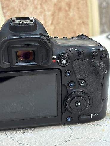 Fotokameralar: Xüsusiyyətləri Sensor: 26.2 MP tam-kadr CMOS. İşləyici “effective” — 9