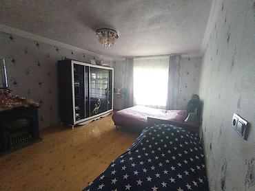 Həyət evləri və villaların satışı: Samux Rayon tatlı kəndidə imamzadəyə yaxın yerdə Həyətyanı sahəsi olan — 15