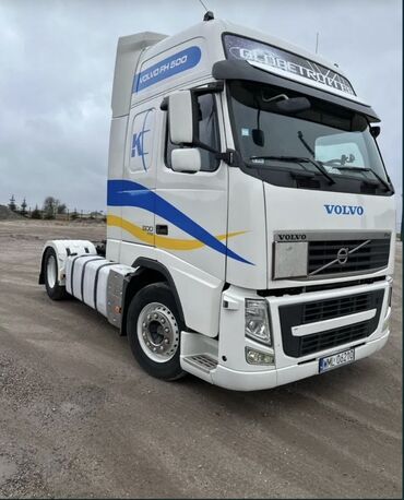 нужна машина для перевозки груза: Тягач, Volvo, 2012 г., Тентованный