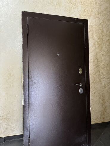 Входные двери: Входная дверь, Сталь, Левостороний механизм, Б/у, 210 * 96, Самовывоз