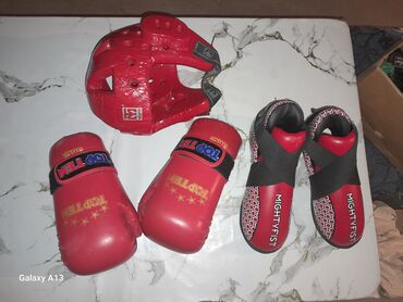 мма форма: Комплект экипировки для единоборств (кикбоксинг/таэквондо/каратэ)