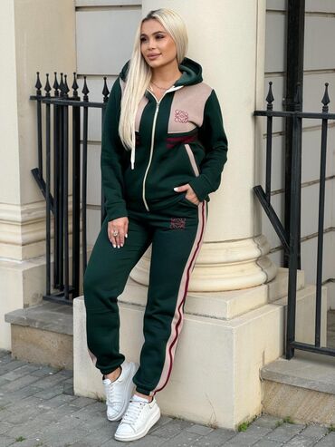 утепленные спортивные костюмы: Qadın sport dəsti – kapşonlu, fermuarlı üst və şalvar -Razmer: s m