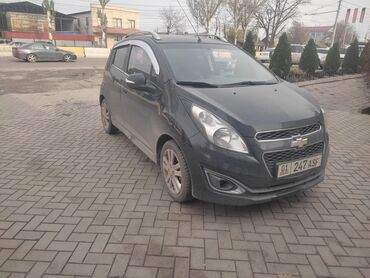 бишкек авто: Chevrolet Spark: 2015 г., 0.9 л, Вариатор, Бензин