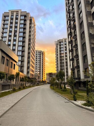 сдается квартира асанбай: 3 комнаты, 80 м², Элитка, 3 этаж, Дизайнерский ремонт