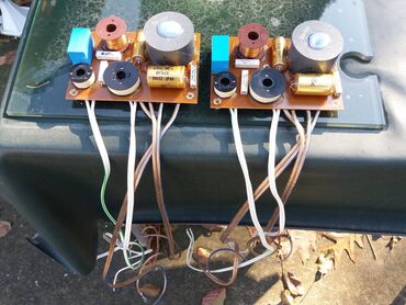 Zvučnici i stereo sistemi: Mb Quart 610-delovi -kutije prazne(bez icega) za 8 — 10