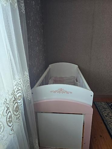 манеж люлька: Uşaq beşiyi –, istibaldan alinib əla vəzyətdədi uşaq boyuyub deye — 1