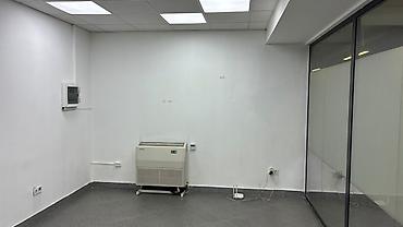 Коммерческая недвижимость: Сдаю Офисный кабинет: 23 м², В бизнес центре, С ремонтом, Первая линия, С системой безопасности, С юридическим адресом — 2
