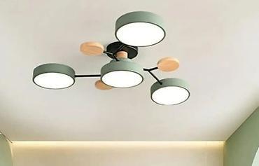 Rasveta: Luster, Upotrebljenо — 1