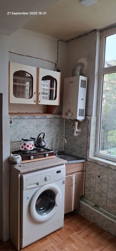 Uzunmüddətli kirayə mənzillər: Kiraye ucun 1otaqli studiya tipli menzil. 1 otaqli Ev butun lazimli — 2