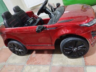 Uşaq üçün elektrik maşınları: Uşaq üçün elektromobil – Range Rover Evoque üslubunda, qırmızı rəng — 6