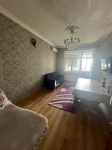 şirvan kiraye evler: 2 otaqlı mənzil – tam mebellə Depozit 500 aylıq 500 azn komendant 20 — 4