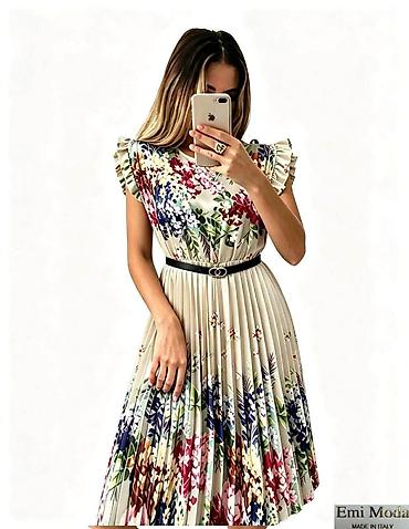 marija: Plisirana midi haljina sa floralnim printom - Kroj: A-linija — 5
