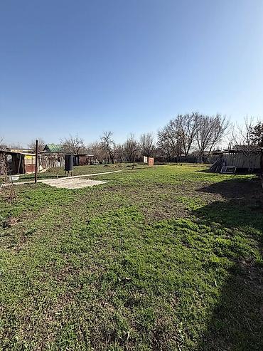 Продажа коттеджей и домов: Продается дом с участком в районе 110-й квартал Ориентир: мкр Достук — 3