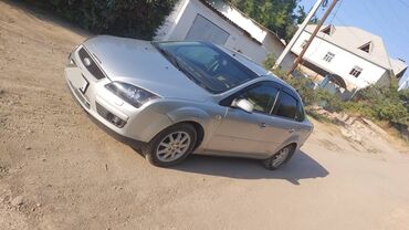 самая дешевая машина в бишкеке: Ford Focus: 2006 г., 1.8 л, Механика, Бензин, Седан