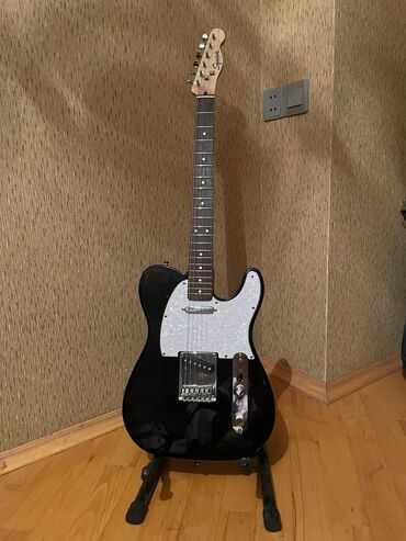 Флейты: Электрогитара, Fender, 6 струн, Б/у, Самовывоз, Бесплатная доставка, Платная доставка