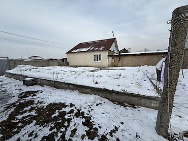 Продажа коттеджей и домов: Продаётся дом с двором и хозяйственными постройками. - Отдельно — 6