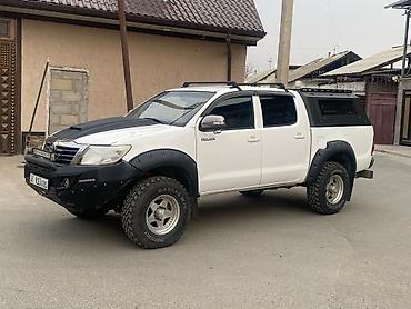 1kd ftv: Toyota Hilux: 2013 г., 3 л, Автомат, Дизель, Пикап — 9