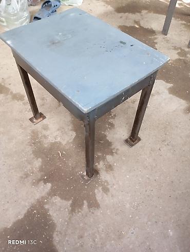heyet stulu: Metal konstruksiyalı kiçik stul 35*48,5*46 28*49,5*48 - Üst hissə — 3