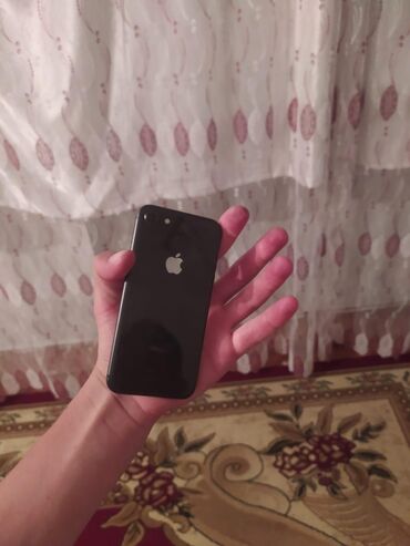 apple 8 pulus: IPhone 8, 64 GB, Qara, Zəmanət, Kredit, Face ID