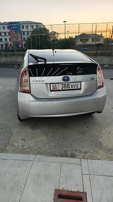 экономия бензин: Toyota Prius: 2014 г., Автомат, Гибрид, Хэтчбэк — 4