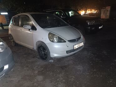 Honda: Honda Fit: 2004 г., 1.5 л, Вариатор, Бензин, Хэтчбэк