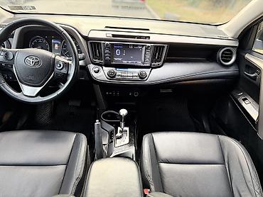 Toyota: Toyota RAV4: 2017 г., 2.5 л, Автомат, Бензин, Внедорожник — 9