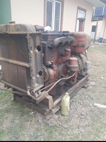 Sbor motorlar və silindr başlıqları: İşlənmiş dizel mühərriki, radiatorı ilə birlikdə. Kənd təsərrüfatı və