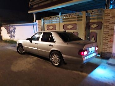 w203 mercedes: Mercedes-Benz W124: 2 l | 1994 il Sedan — 3