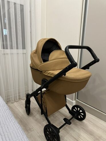 дождевик для коляски универсальный: Коляска, цвет - Коричневый, Б/у