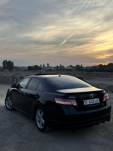 kia cornival: Toyota Camry: 2011 г., 2.5 л, Автомат, Бензин, Седан — 3