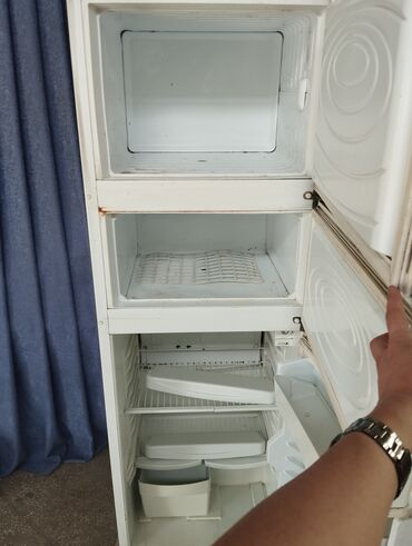 Холодильник Б/у, Трехкамерный